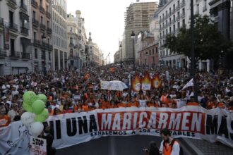 Protestos em Madri por novas políticas de habitação na Espanha