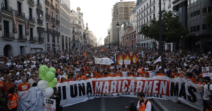 Protestos em Madri por novas políticas de habitação na Espanha