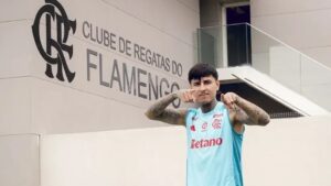 Erick Pulgar deve ser mantido entre os titulares do Flamengo