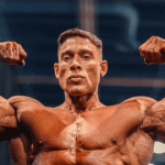 Atleta no palco do Mr. Olympia