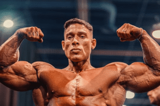 Atleta no palco do Mr. Olympia