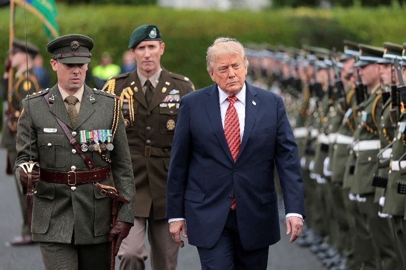 Donald Trump durante visita a Dublin