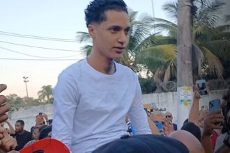 Rapper Oruam em apresentação musical