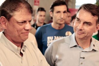 Tarcísio e Flávio