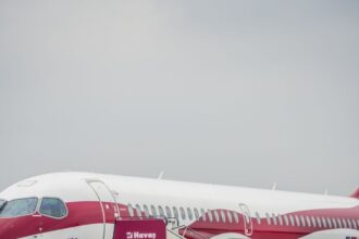 Airbus 220-300