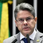 "Decepção", diz Alessandro Vieira sobre Zanin rejeitar CPI do Master