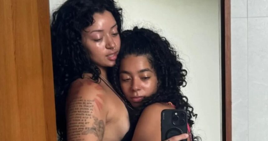 Camilly Victória compartilha foto com a namorada americana