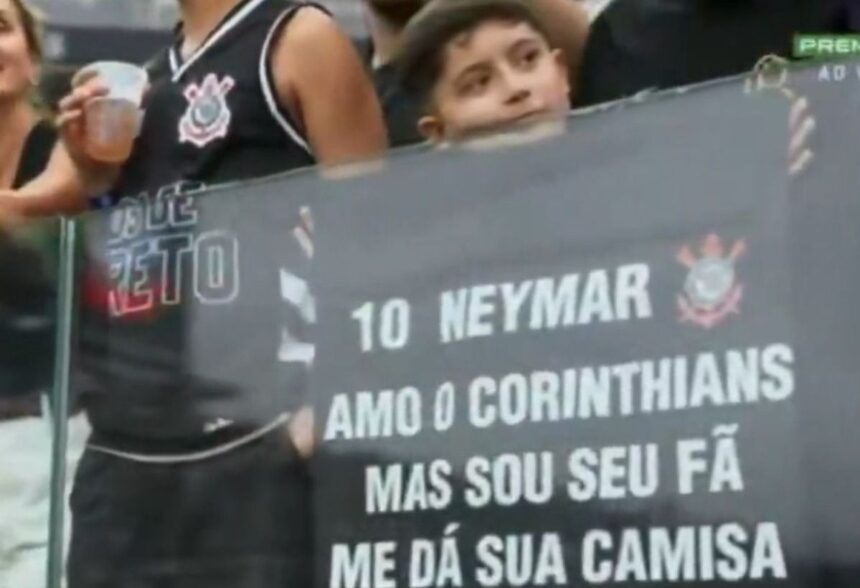 Criança ganhou camisa de Neymar em clássico entre Corinthians x Santos