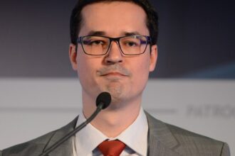 Dallagnol contesta suspensão de campanha ao Senado e anuncia recurso