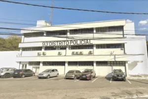 Filho de 8 anos liga para a PM e salva a mãe e 3 irmãos após ataque do pai
