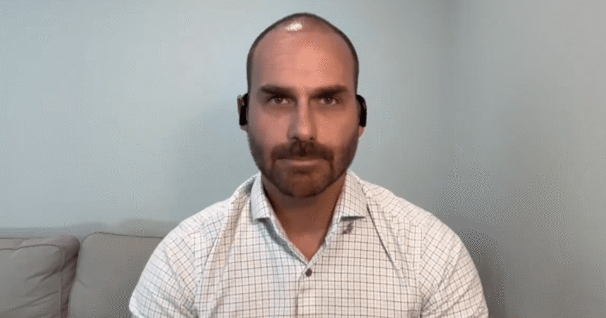 Eduardo Bolsonaro é demitido da PF após faltas injustificadas