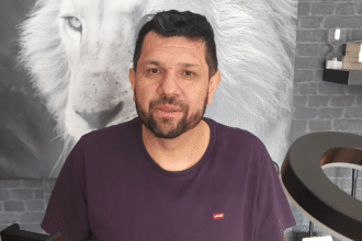 Oswaldo Eustáquio pede registro para deputado federal pelo Paraná