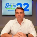 Flávio diz que, se eleito, criará fundo para pagar parte da dívida pública