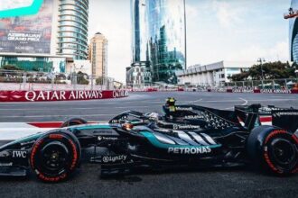 George Russell fez a pole position no GP do Azerbaijão