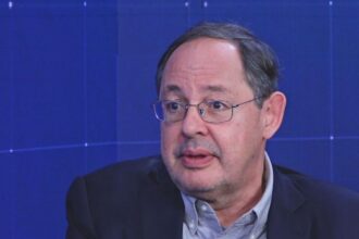 Eduardo Giannetti comenta decisões sobre a Lava Jato