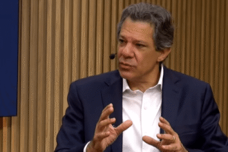 Fernando Haddad durante evento de campanha eleitoral em São Bernardo do Campo