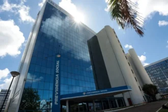 INSS prorroga prazo que libera auxílio-doença sem perícia; veja as regras