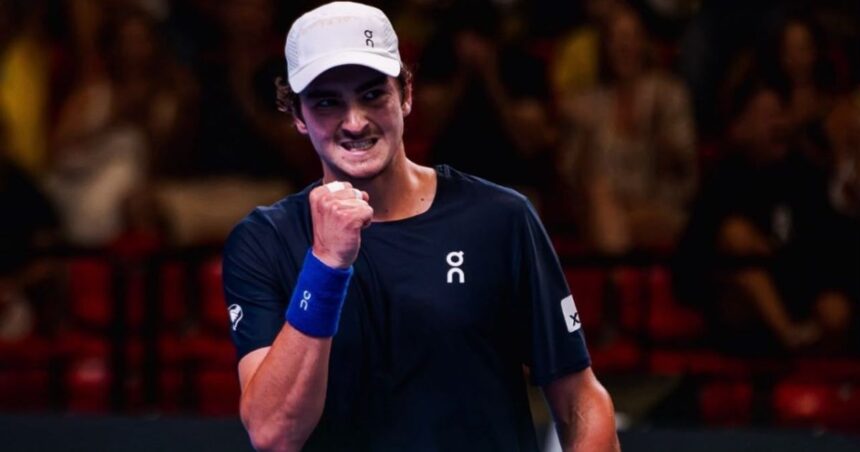 João Fonseca vira sobre Stricker e abre vantagem na Copa Davis