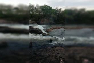 Jovem de 19 anos escorrega em pedras, bate a cabeça e morre em rio de Goiás
