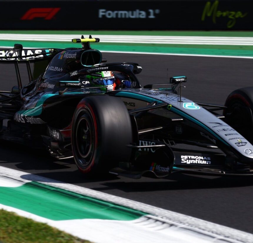Kimi Antonelli em curva do GP da Itália