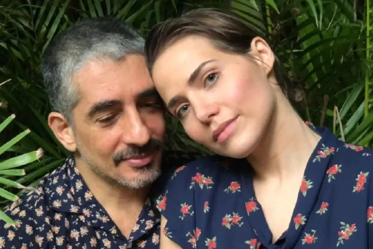 Letícia Colin e Michel Melamed em registro juntos.