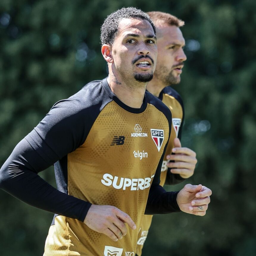 Luciano em treino do São Paulo