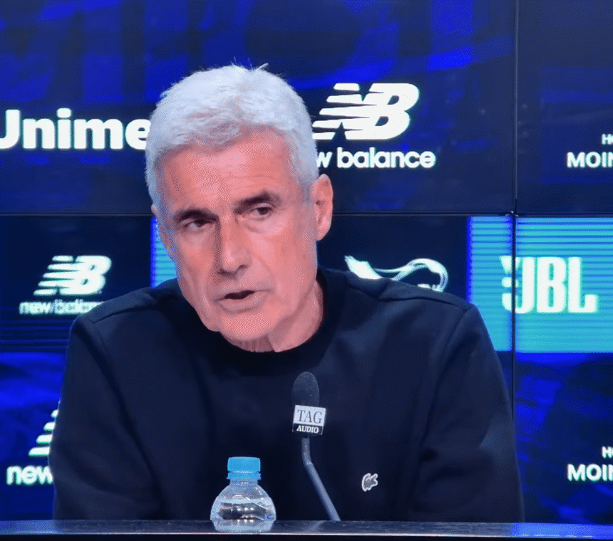 Luis Castro durante coletiva após Grêmio x Vasco pelo Brasileirão