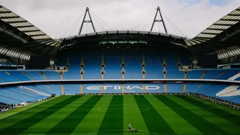 Etihad Stadium, casa do Manchester City, terá setor com o nome de Guardiola