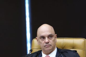 Moraes busca apoio no STF contra investigação sobre Banco Master