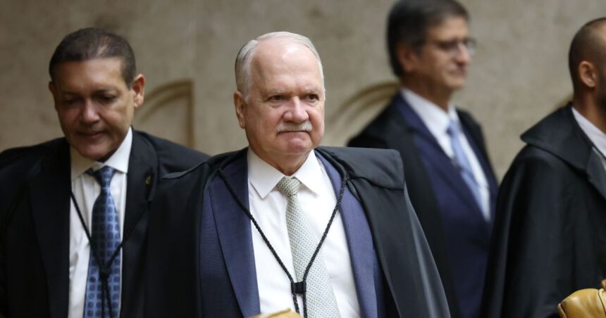 Ministro Edson Fachin. durante sessão plenária do STF