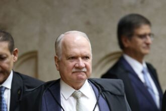 Novo pede ao STF revisão da relatoria sobre Moraes e Vorcaro