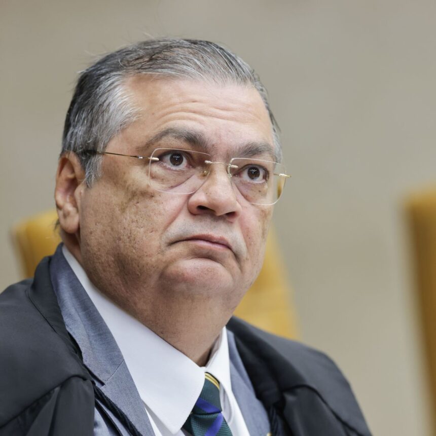 Ministro Flávio Dino em sessão plenária