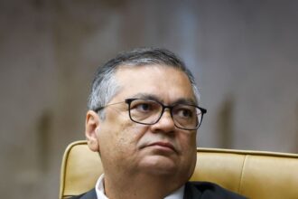 Flávio Dino e Polícia Federal em notícia sobre decisão do STF