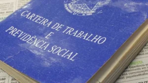 Bandeira do Brasil e símbolos institucionais