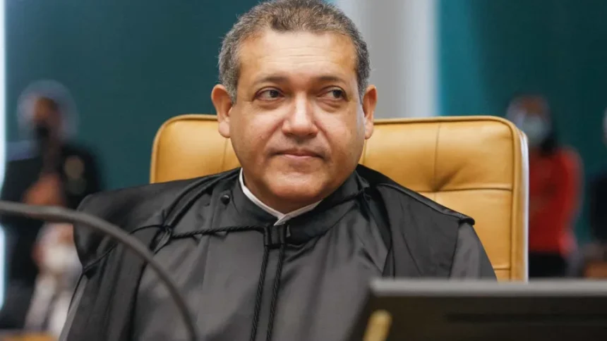 Ministro Nunes Marques em sessão do TSE