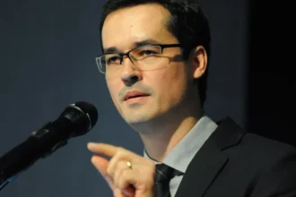 Deltan Dallagnol em evento político