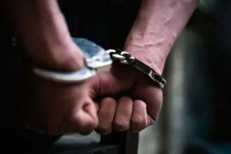 Viaturas da Polícia Federal em operação policial