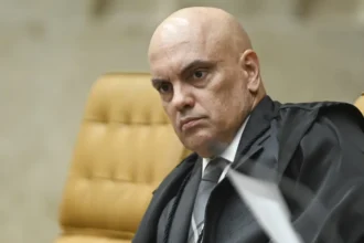 Moraes pede acesso a ação sigilosa do caso Banco Master