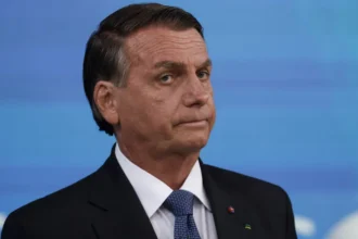 Equipe de investigação e segurança em contexto político
