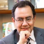 Augusto Cury em ato de campanha eleitoral