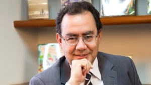 Augusto Cury em ato de campanha eleitoral