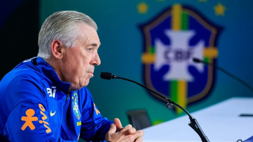 Jogador de futebol em campo durante partida.