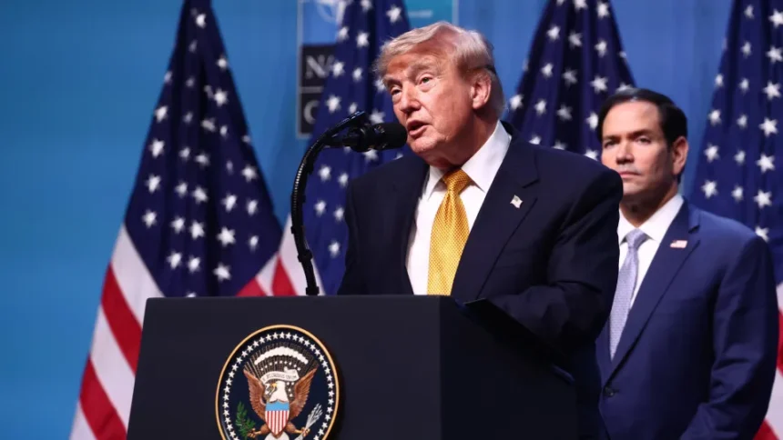 Donald Trump durante pronunciamento oficial nos Estados Unidos