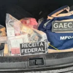 Frascos de perfumes em exposição