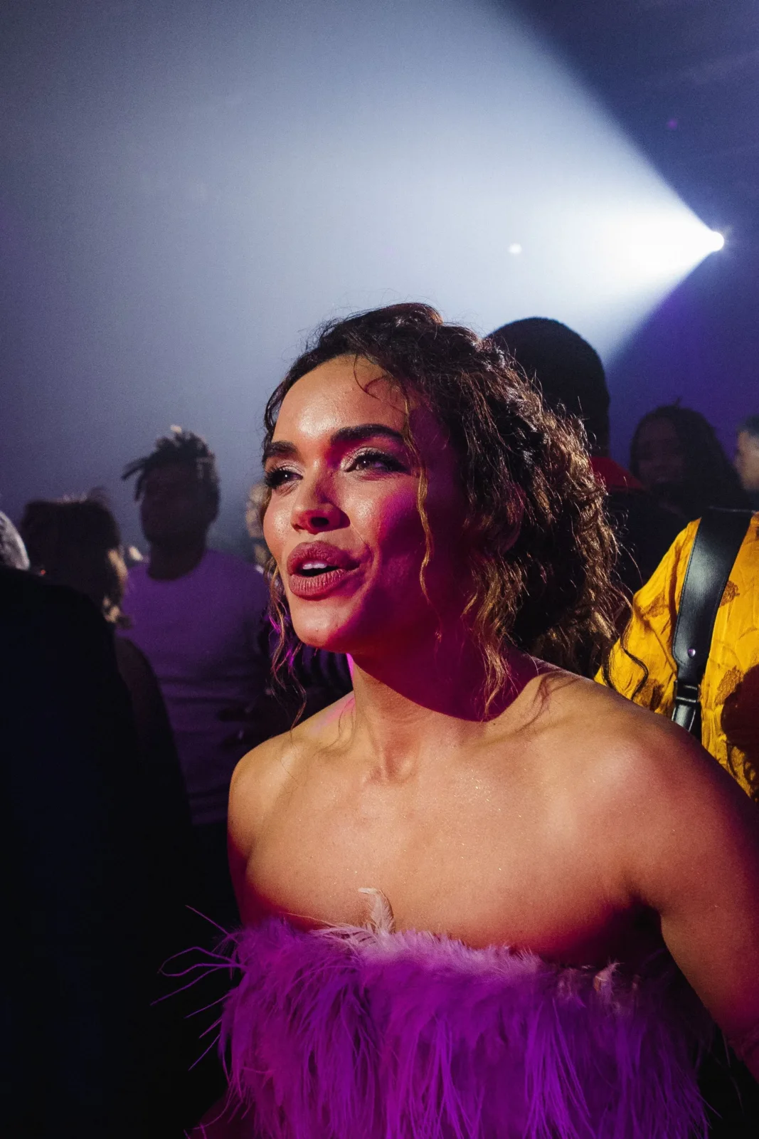 Gi Cordeiro participa da festa de 15 anos da Netflix no Brasil