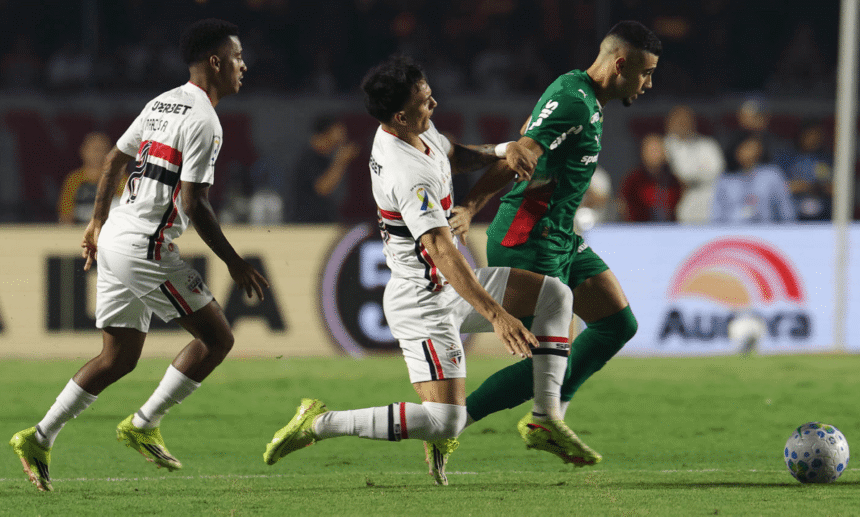 Lance de São Paulo x Palmeiras pelo Brasileirão
