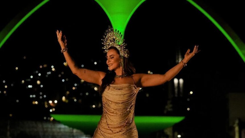 Paolla Oliveira é a nova rainha de bateria da Imperatriz