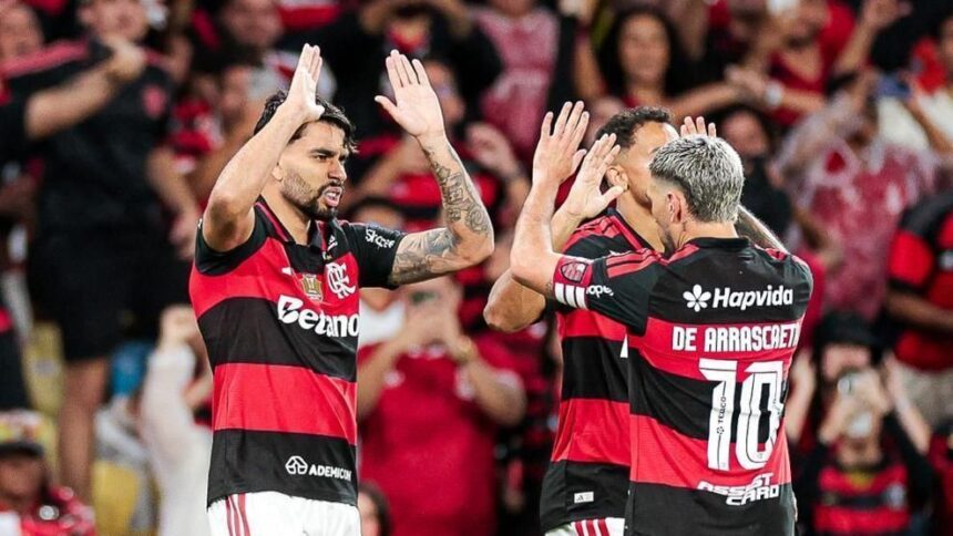 Flamengo enfrenta o Corinthians no Maracanã pelo Brasileirão