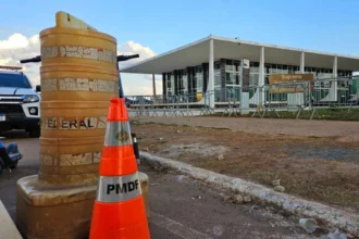 Parada de carros perto do STF é proibida por tempo indeterminado