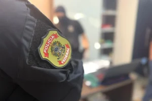 FGTS: mulher é presa por usar biometria de clientes para desviar R$ 400 mil